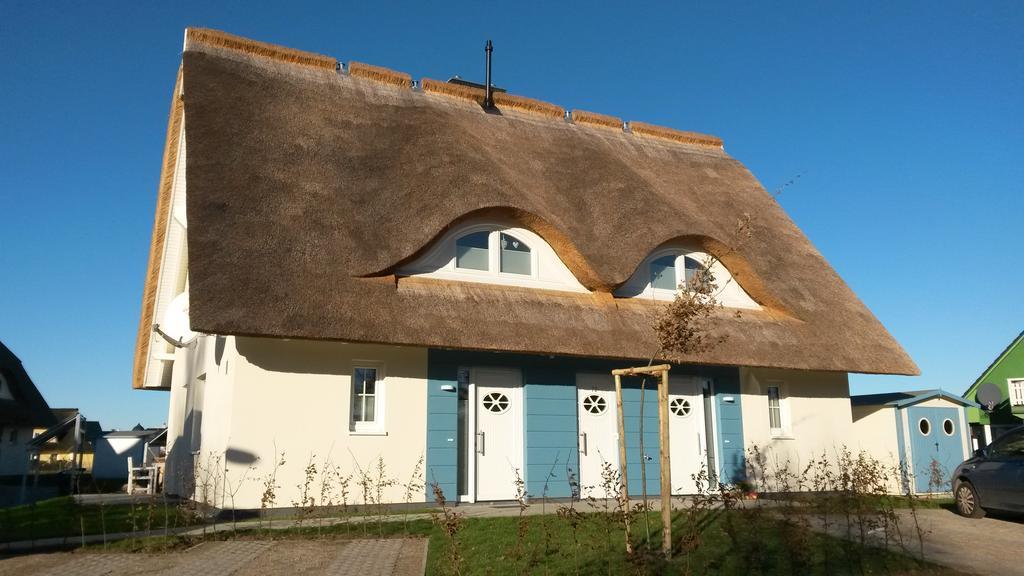 Reetdachhaeuser Boergerende エクステリア 写真